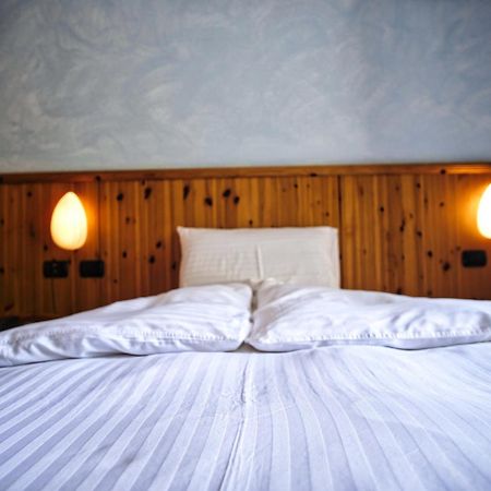 Hotel Gembro Chiesa in Valmalenco Luaran gambar