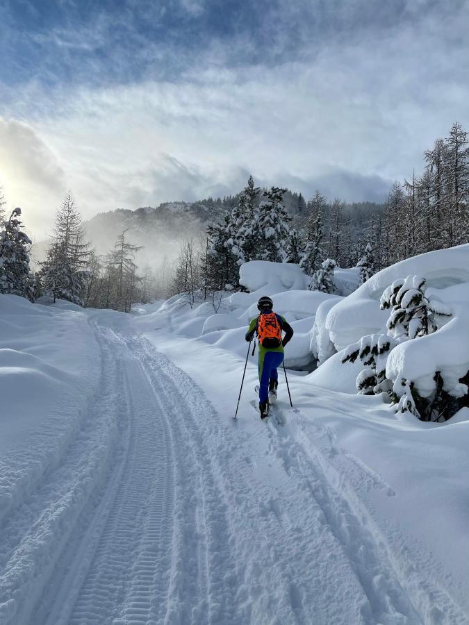 Hotel Gembro Chiesa in Valmalenco Luaran gambar