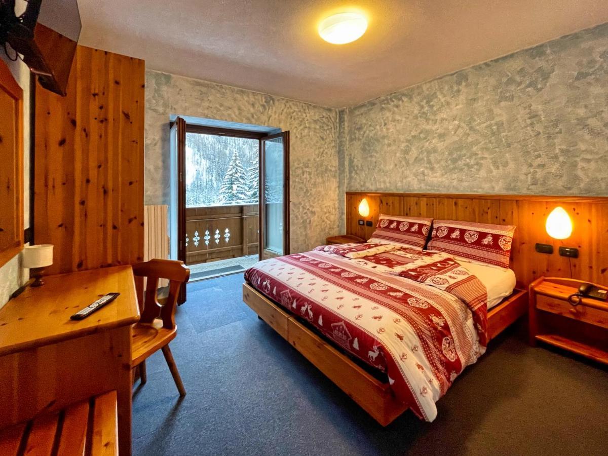 Hotel Gembro Chiesa in Valmalenco Luaran gambar