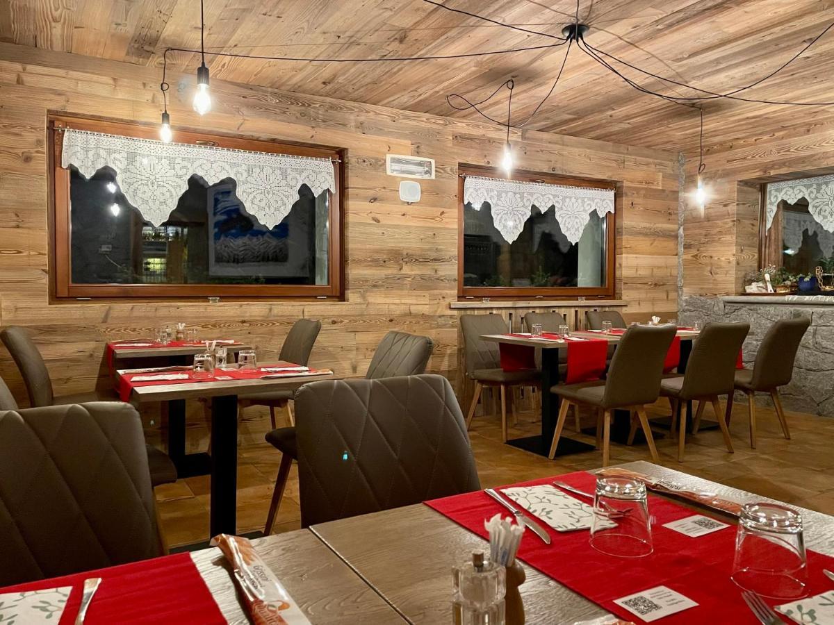 Hotel Gembro Chiesa in Valmalenco Luaran gambar