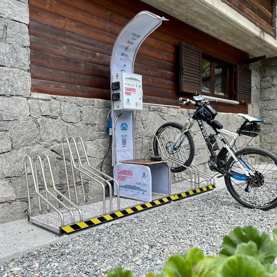 Hotel Gembro Chiesa in Valmalenco Luaran gambar
