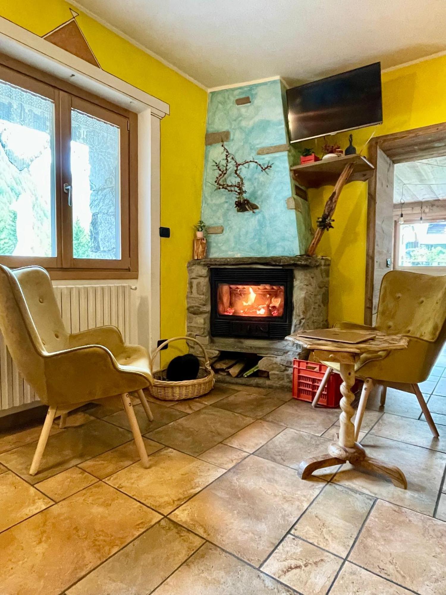 Hotel Gembro Chiesa in Valmalenco Luaran gambar