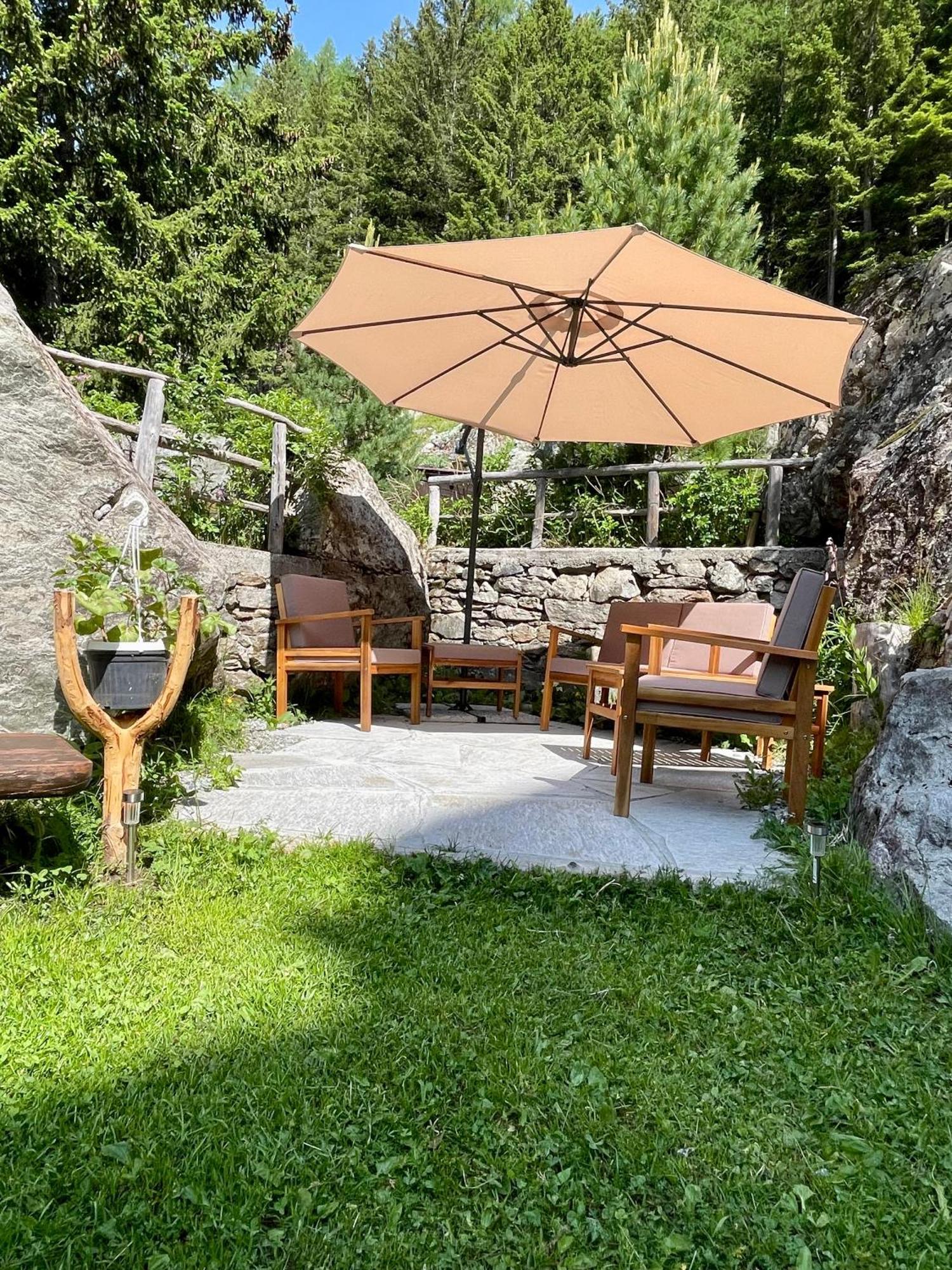 Hotel Gembro Chiesa in Valmalenco Luaran gambar