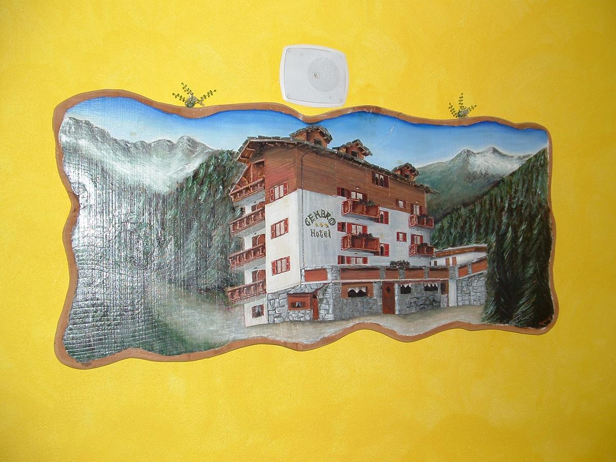 Hotel Gembro Chiesa in Valmalenco Luaran gambar