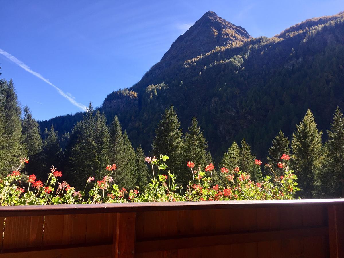 Hotel Gembro Chiesa in Valmalenco Luaran gambar