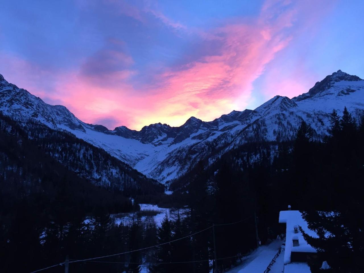 Hotel Gembro Chiesa in Valmalenco Luaran gambar