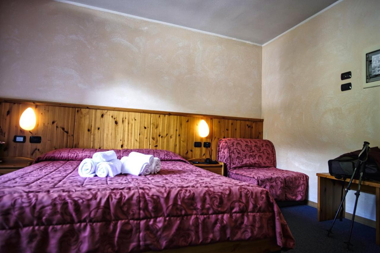 Hotel Gembro Chiesa in Valmalenco Luaran gambar